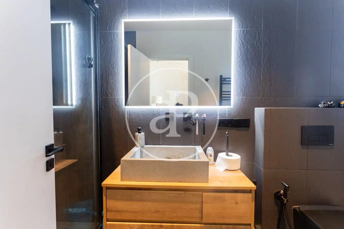 Baño de Piso en venta en Barcelona con Aire acondicionado, Calefacción y Balcón