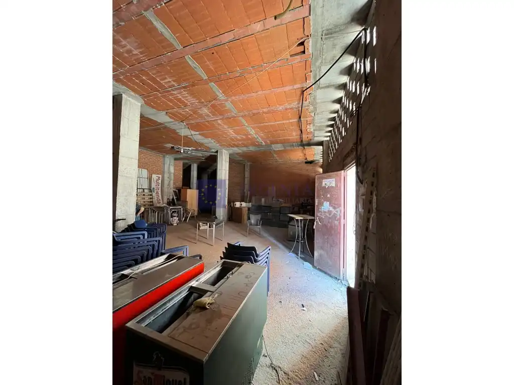 Local comercial en venta en La Cañada - Aldea Moret