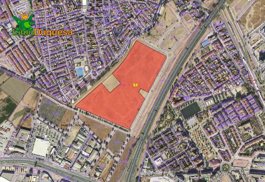 Industrial land for sale in  Granada Capital
