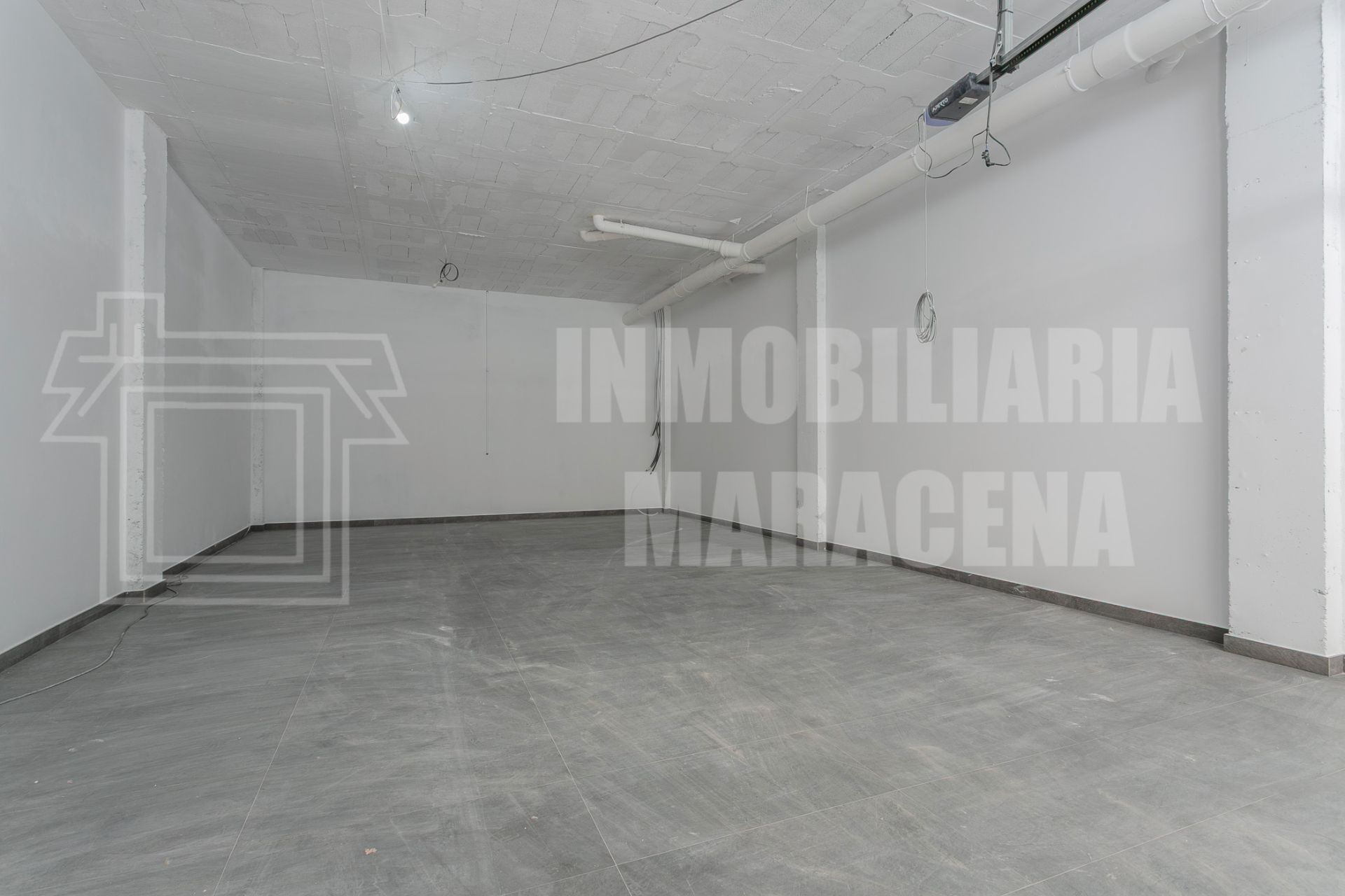 Garage for sale in Maracena