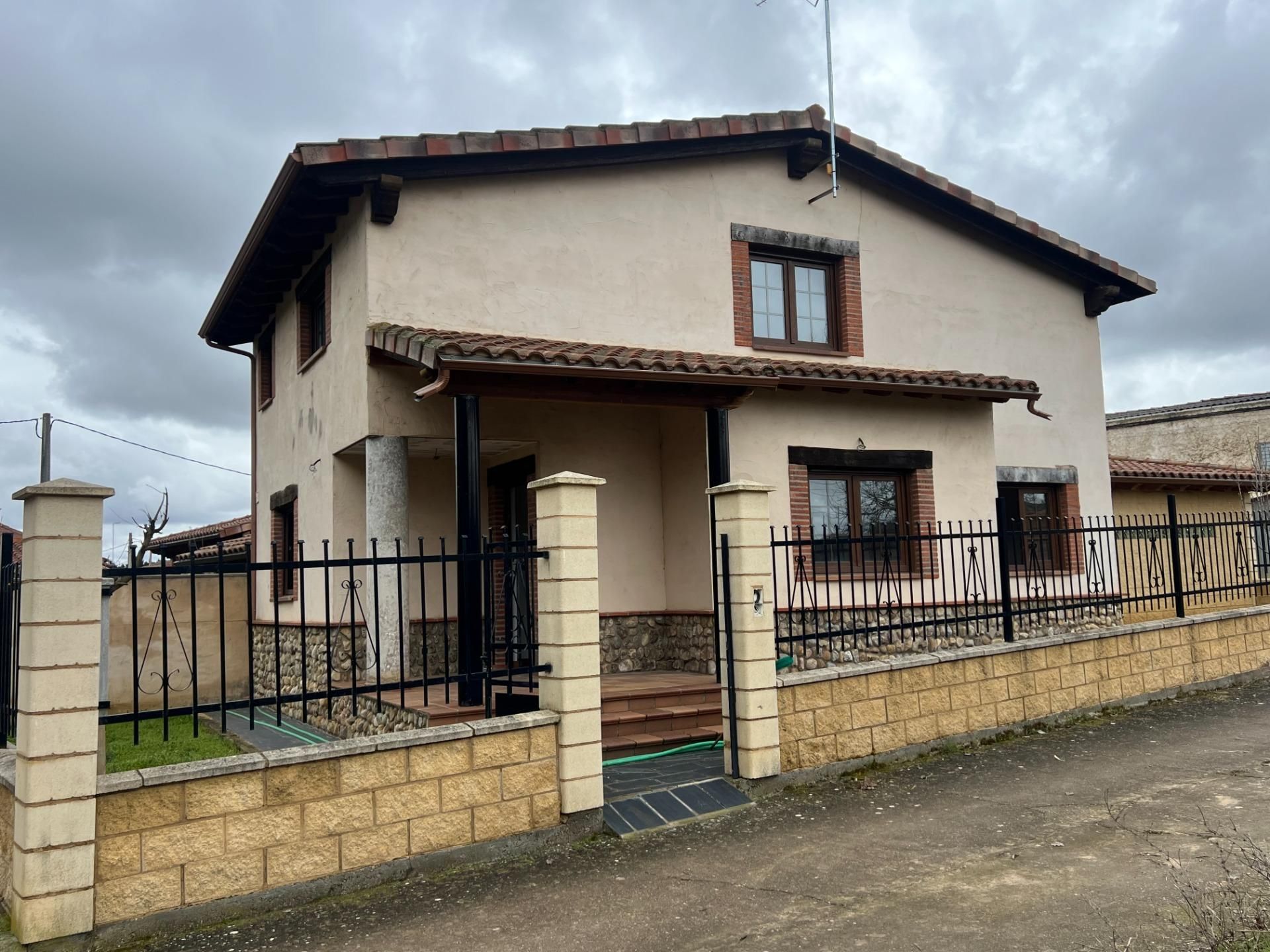 Casa o chalet en venta en Chozas de Abajo