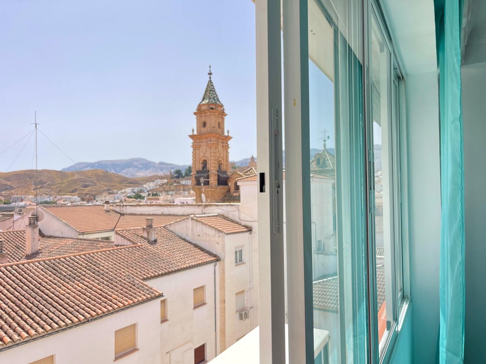 Vista exterior de Pis en venda en Antequera amb Aire condicionat, Calefacció i Balcó