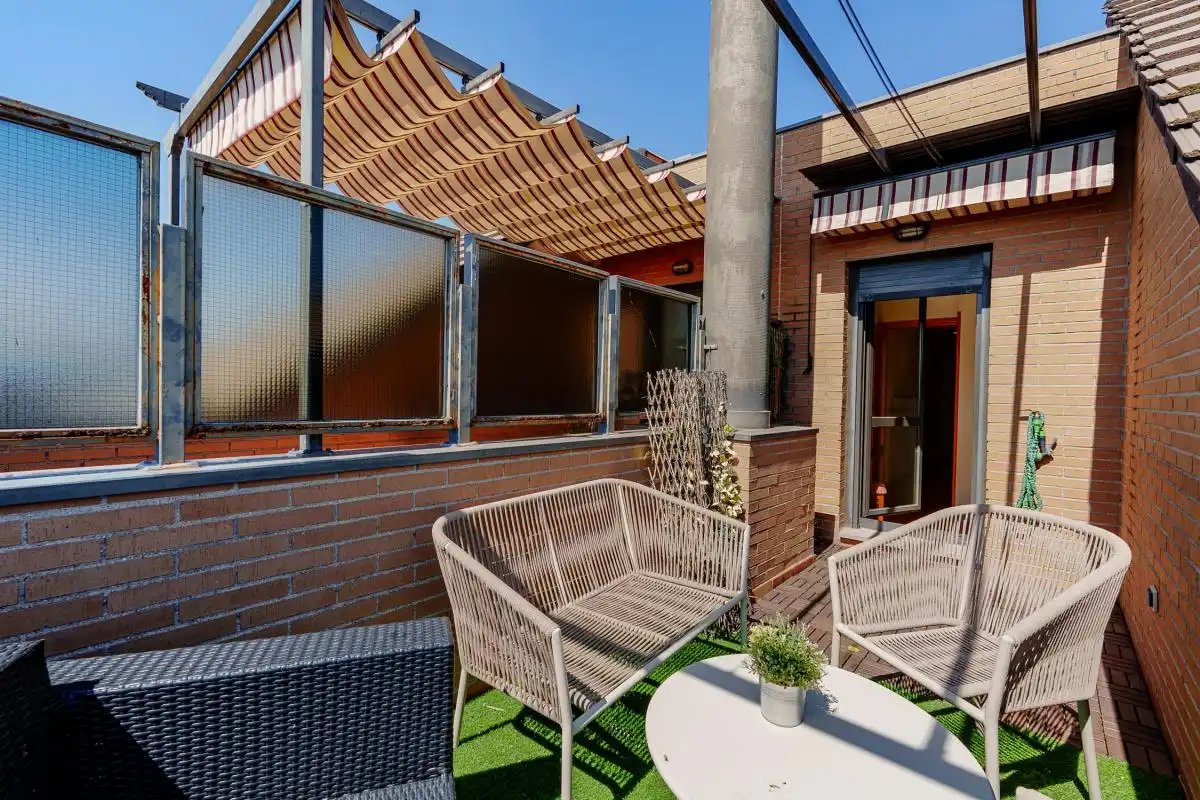 Terraza de Ático en venta en Pozuelo de Alarcón con Aire acondicionado, Calefacción y Jardín privado