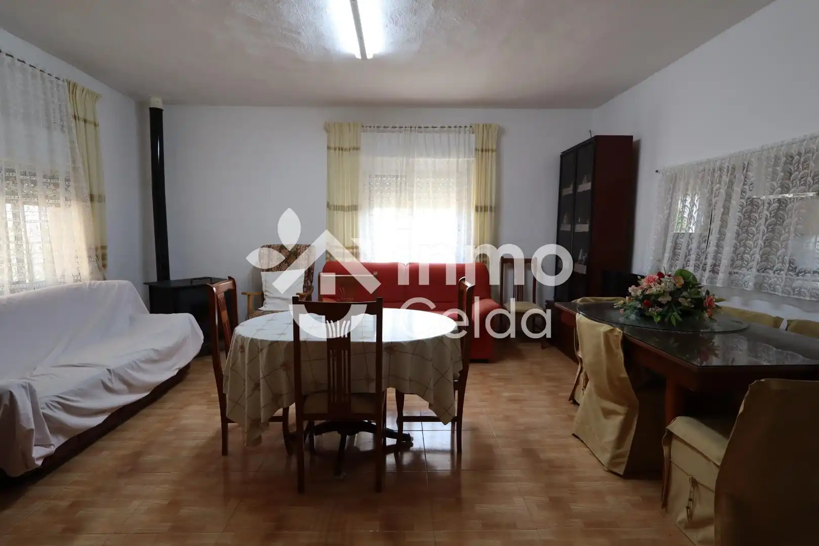 Sala d'estar de Casa o xalet en venda en Torrent amb Aire condicionat, Calefacció i Jardí privat