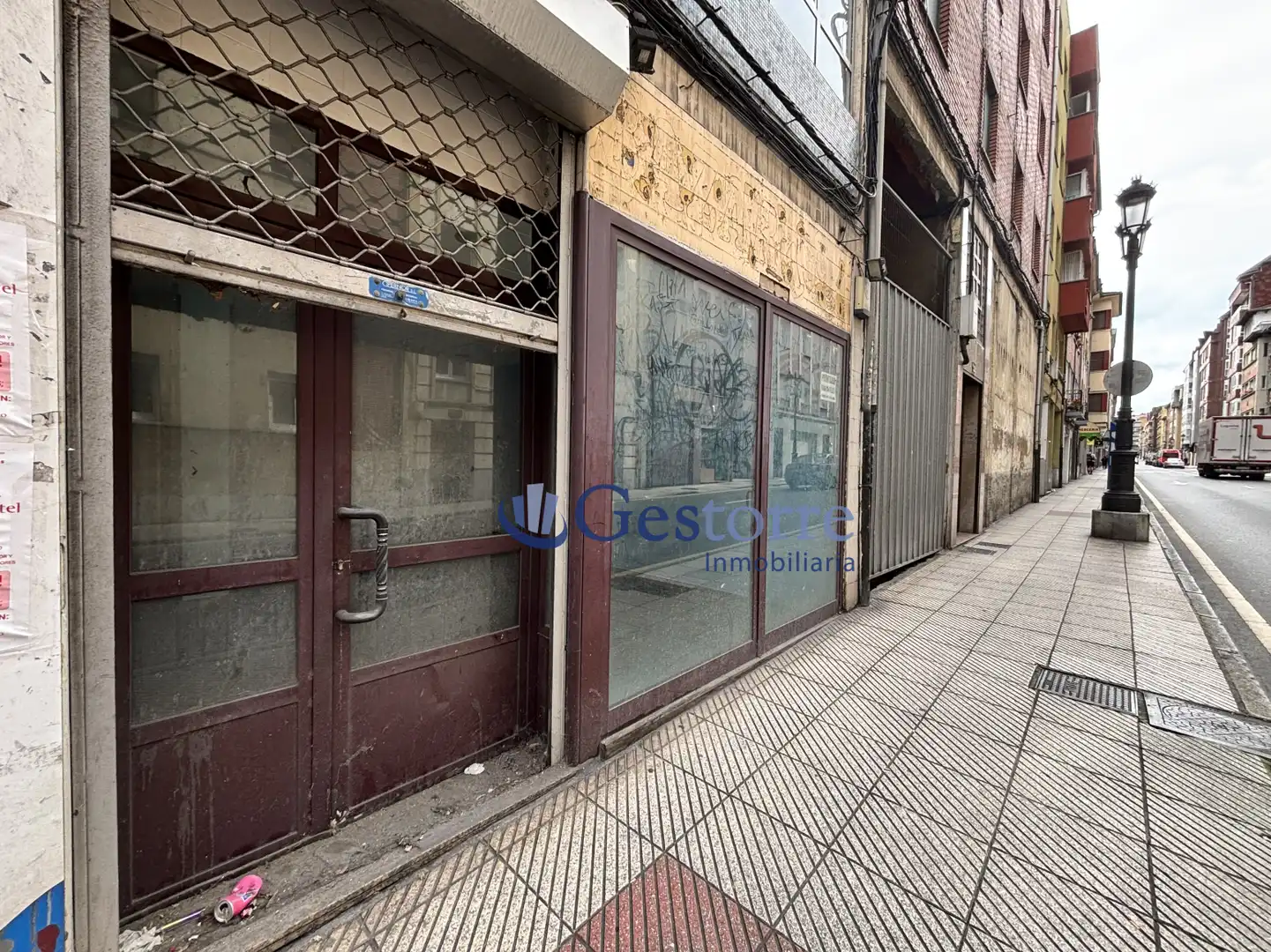 Außenansicht von Geschaftsraum zur Miete in Oviedo 