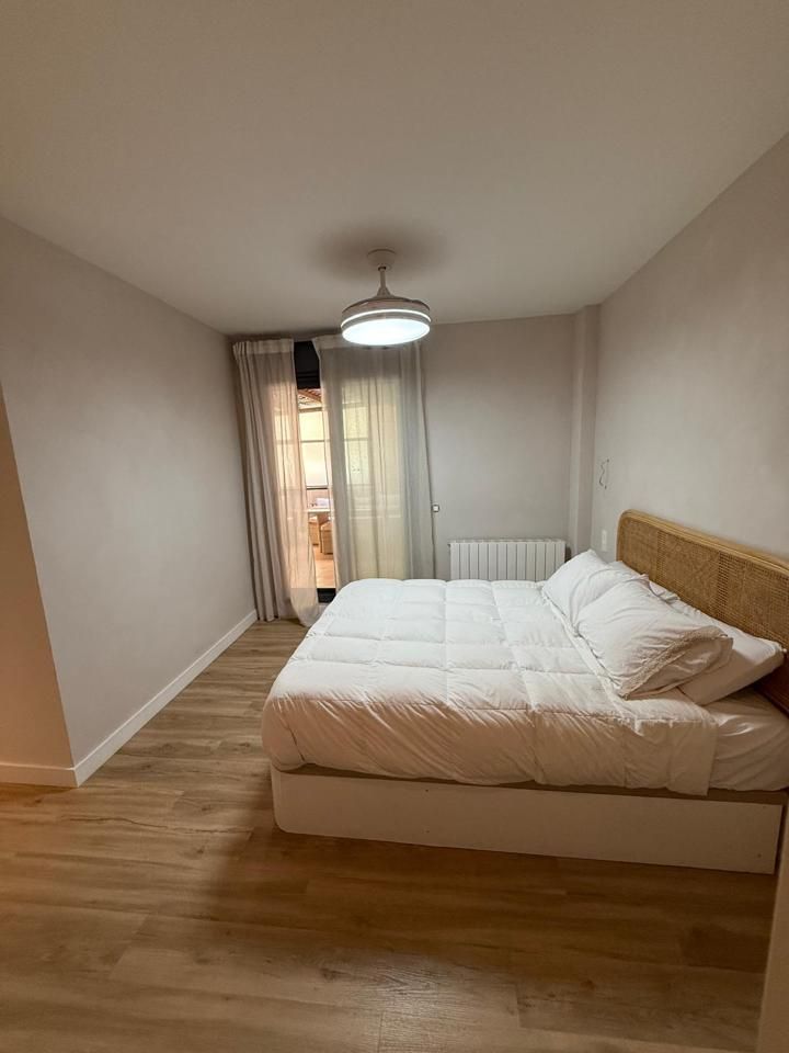Bedroom of Planta baja for sale in  Zaragoza Capital  with Air Conditioner, Heating and Parquet flooring