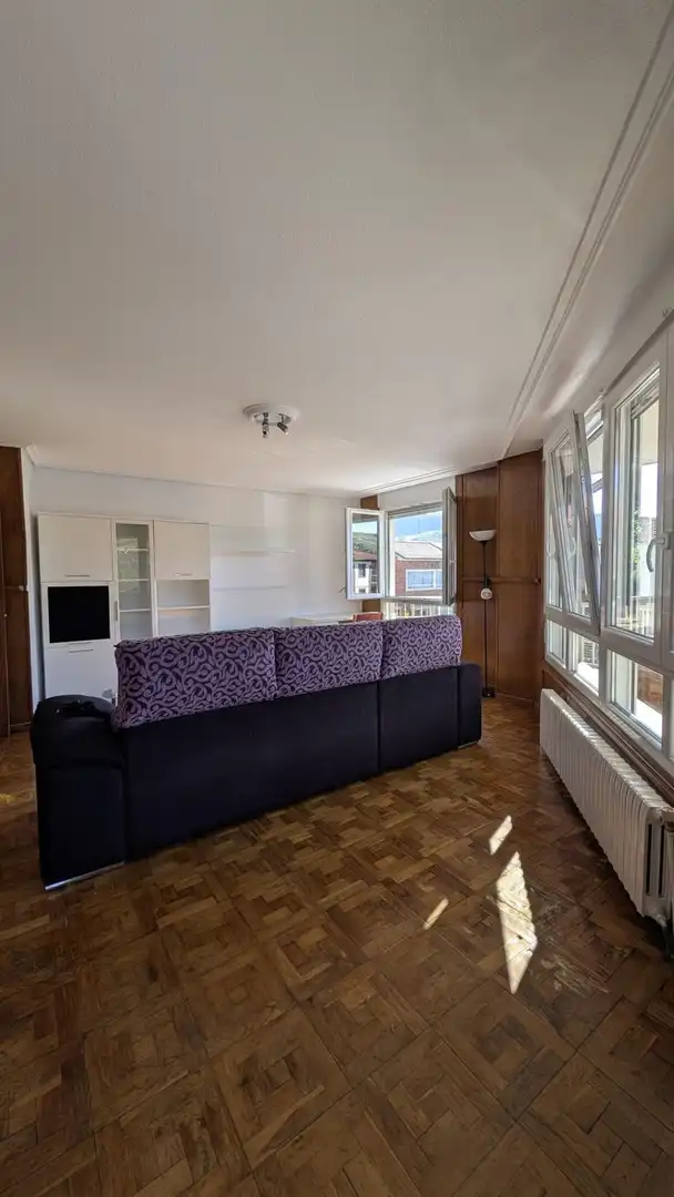 Sala d'estar de Pis de lloguer en Piélagos amb Calefacció i Terrassa