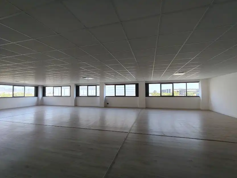 Gebäude zur Miete in El Prat de Llobregat