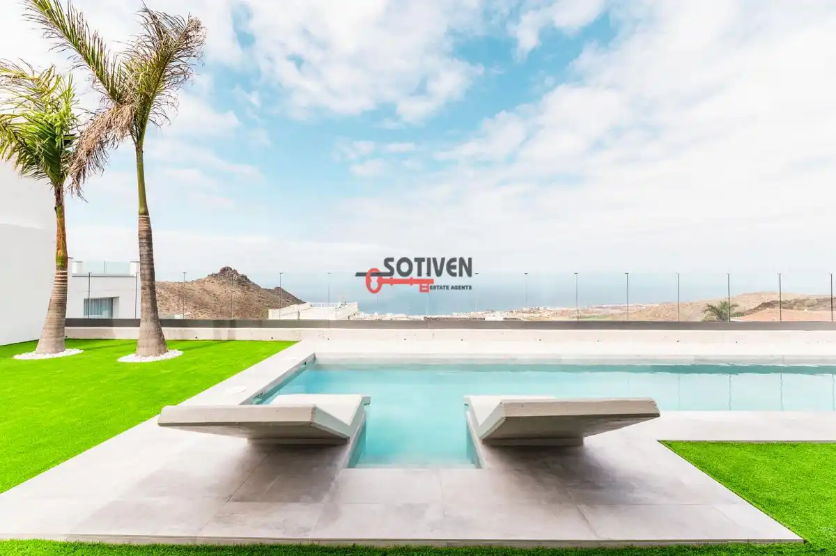 Piscina de Casa o chalet de alquiler en Adeje con Terraza, Piscina y Balcón