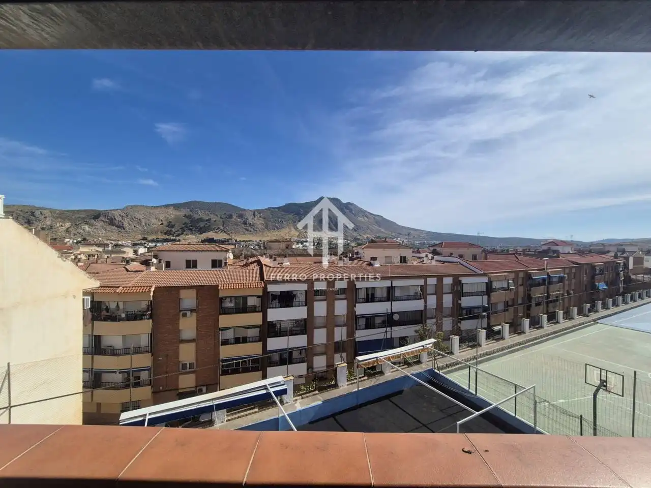 Exterior view of Flat for rent in Loja  with Air Conditioner, Terrace and Storage room
