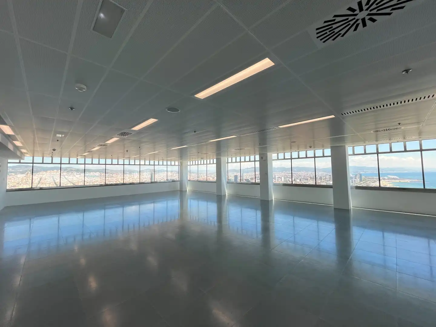 Oficina de alquiler en Barcelona con Aire acondicionado y Calefacción