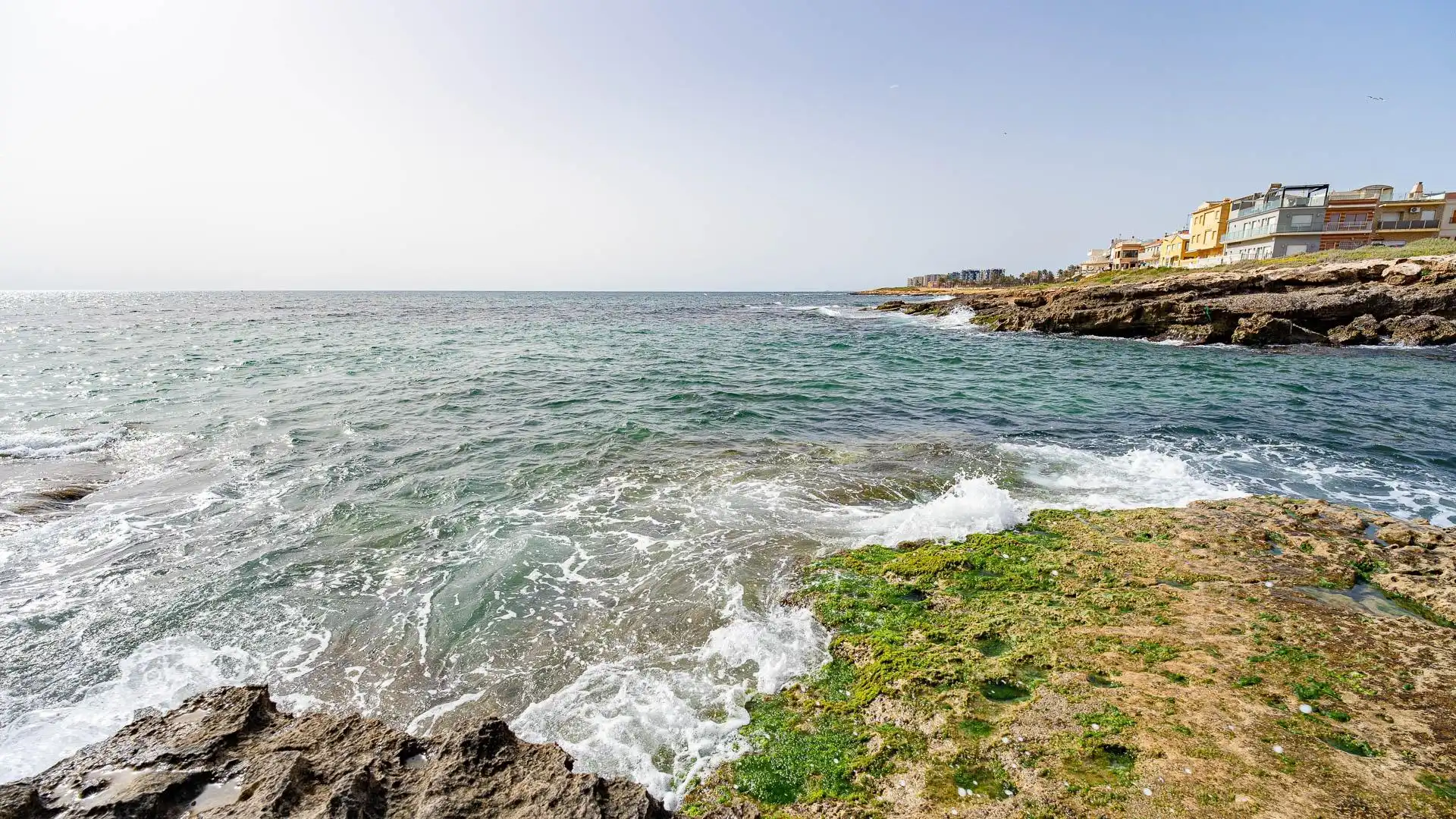 Erdgeschoss zum Verkauf in Torrevieja mit Terrasse und Möbliert