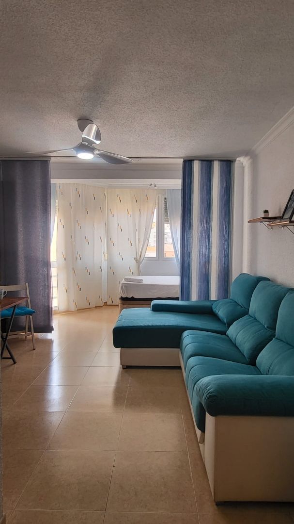 Dormitori de Estudi en venda en Vélez-Málaga amb Aire condicionat i Piscina comunitària