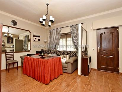 Living room of Flat for sale in Ronda  with Air Conditioner, Storage room and Balcony