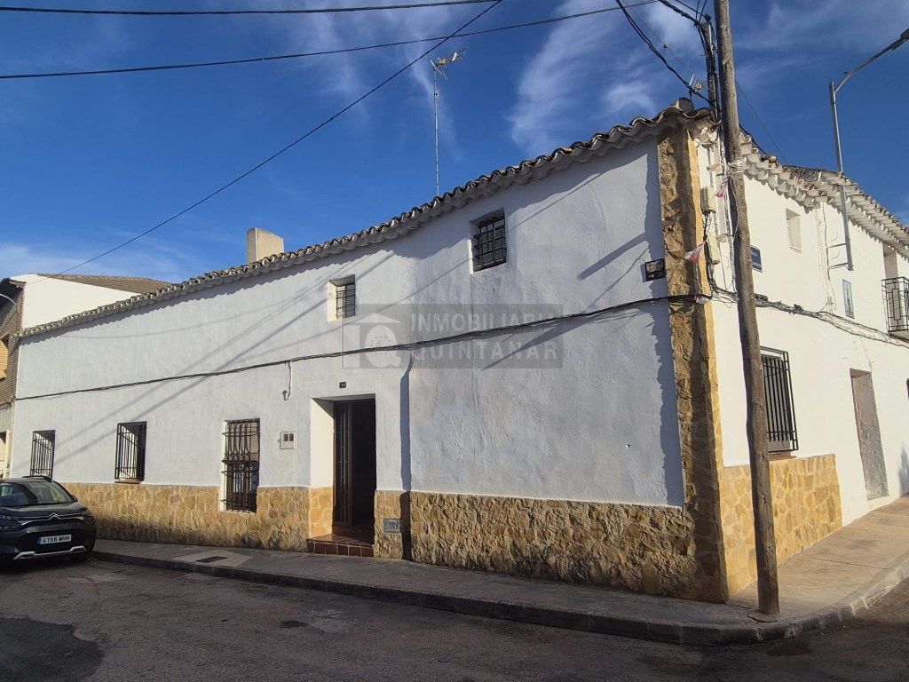 Exterior view of House or chalet for sale in Los Hinojosos  