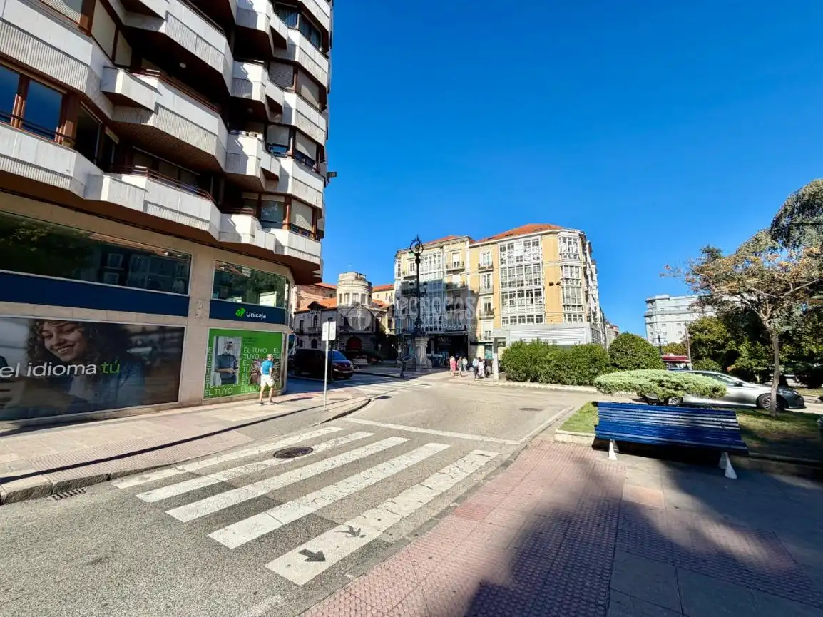 Außenansicht von Wohnung zum Verkauf in Santander