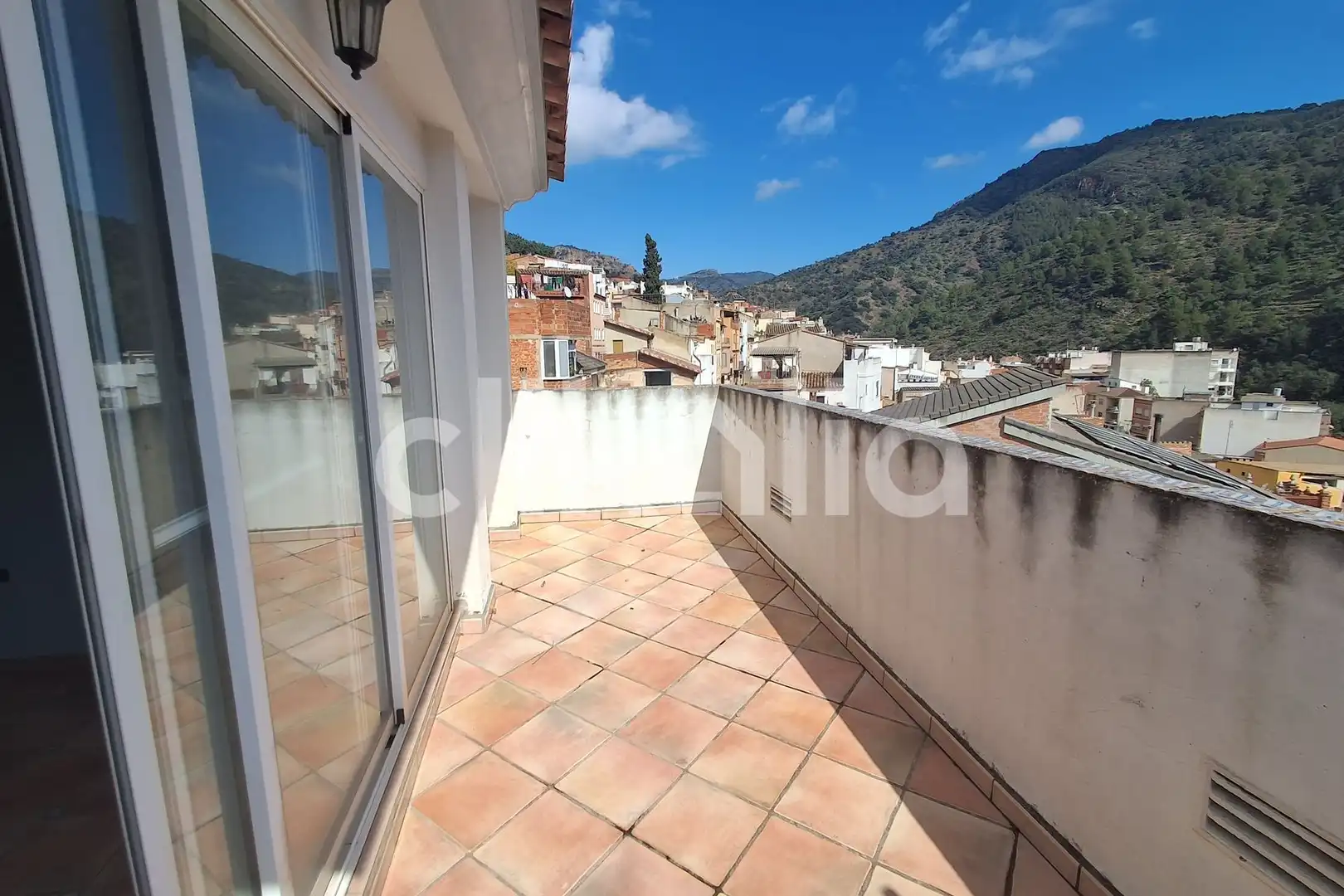 Vista exterior de Casa adosada en venda en Alfondeguilla amb Calefacció i Terrassa
