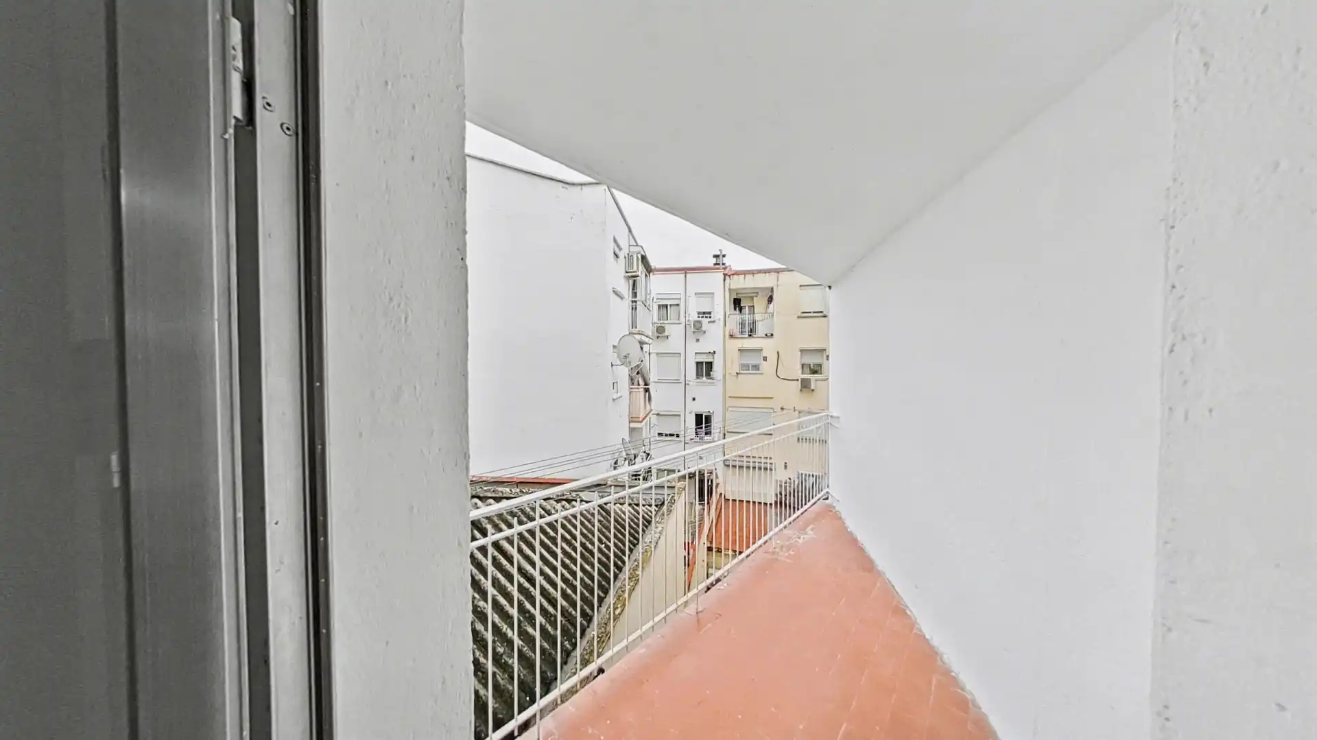 Balcony of Flat for rent in Madrid  with Oven and Pets allowed