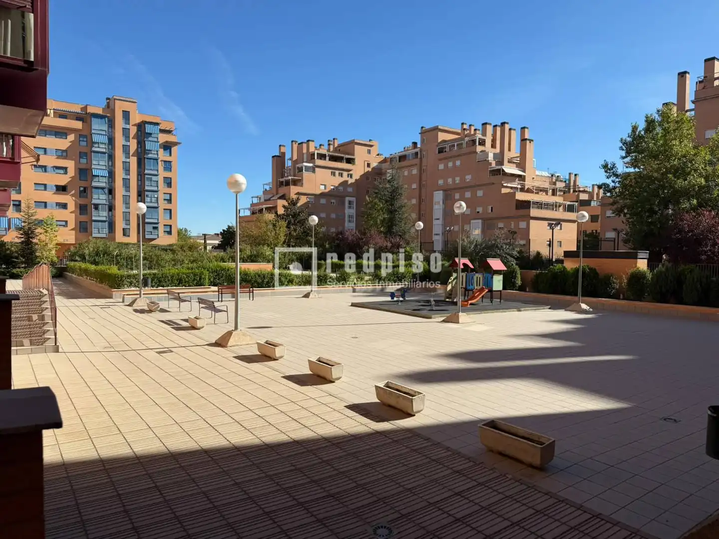 Vista exterior de Pis de lloguer en Madrid amb Aire condicionat, Calefacció i Jardí privat