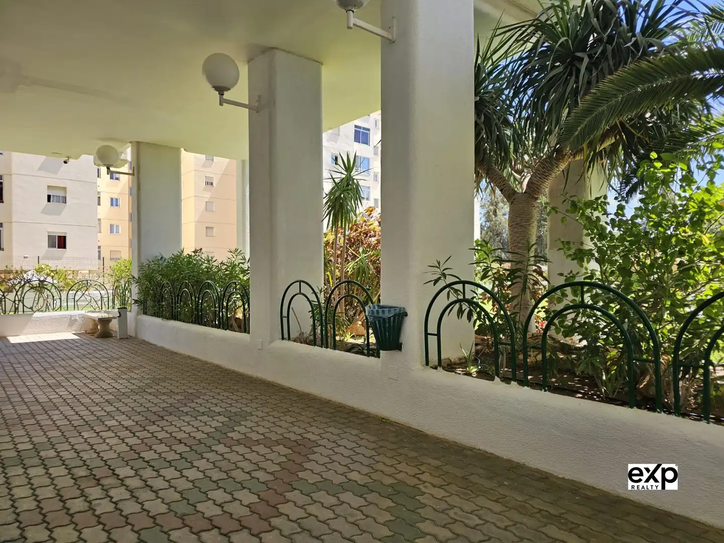 Terrace of Flat for sale in Fuengirola  with Air Conditioner, Swimming Pool and Furnished