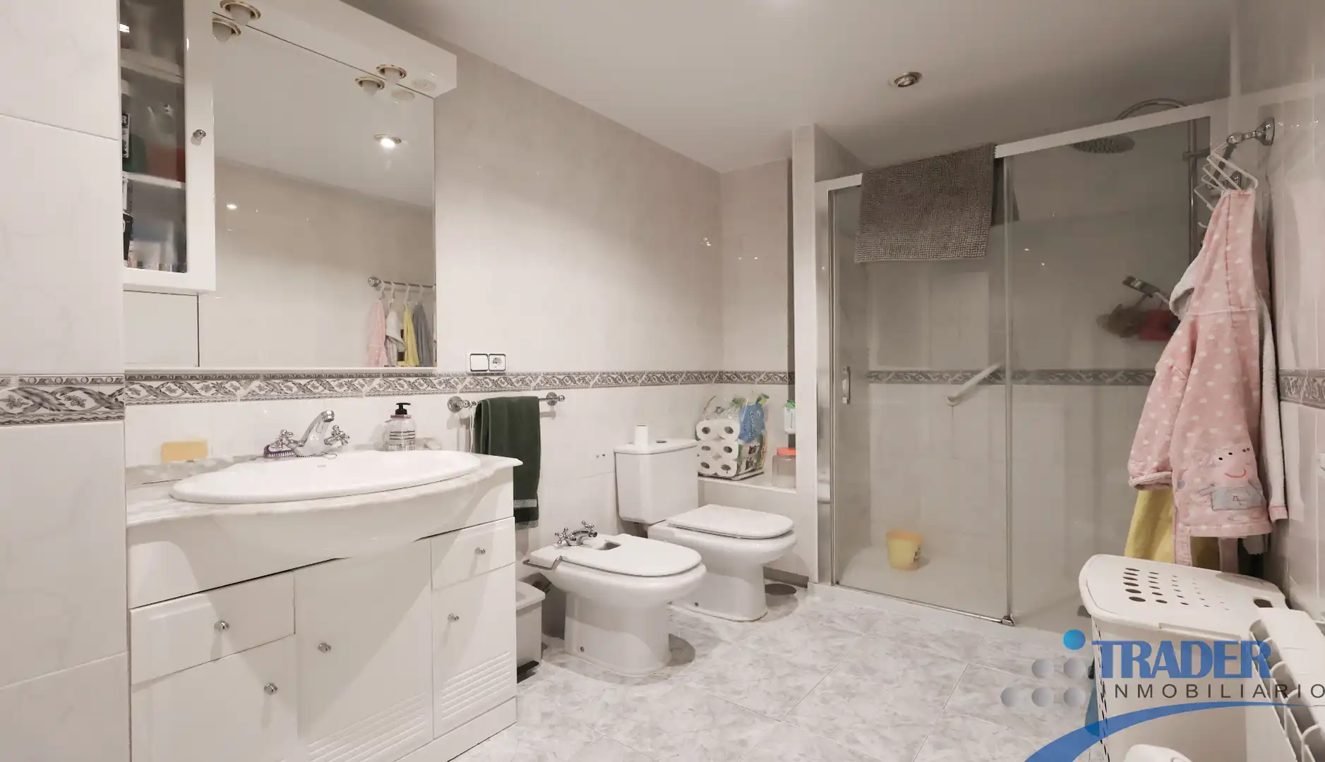 Baño de Piso en venta en Alcorcón con Terraza y Balcón