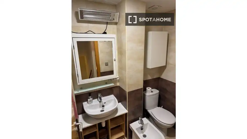 Bathroom of Flat for rent in Benavites  with Air Conditioner, Heating and Furnished
