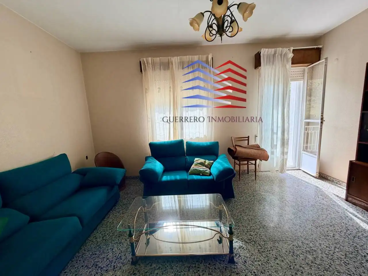 Sala d'estar de Casa o xalet de lloguer en San Cibrao das Viñas amb Calefacció, Terrassa i Moblat