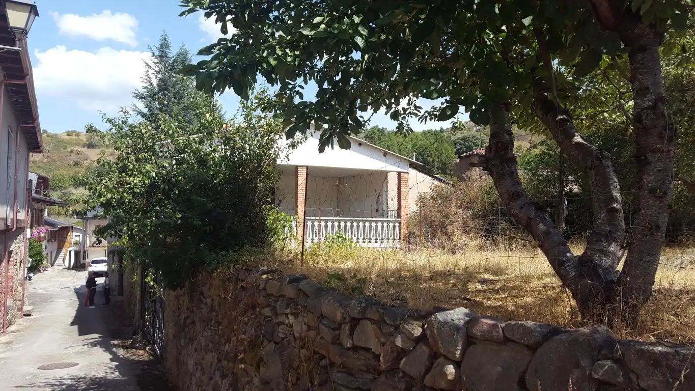 Vista exterior de Finca rústica en venda en Ponferrada amb Calefacció, Jardí privat i Balcó