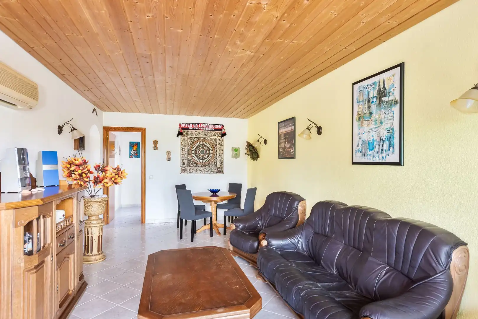 Sala d'estar de Apartament en venda en Artà amb Aire condicionat, Terrassa i Moblat