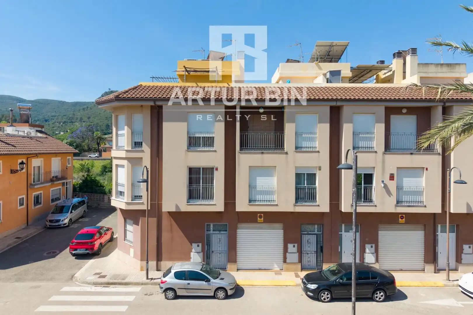 Vista exterior de Casa adosada en venta en Alzira con Aire acondicionado, Calefacción y Terraza