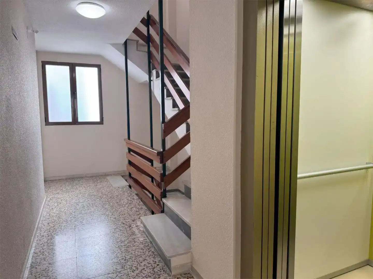 Flat for rent in Torrevieja  with Air Conditioner and Balcony