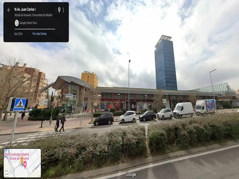 Gewerbefläche zum Verkauf in Avenida Juan Carlos I 13, imagen 2