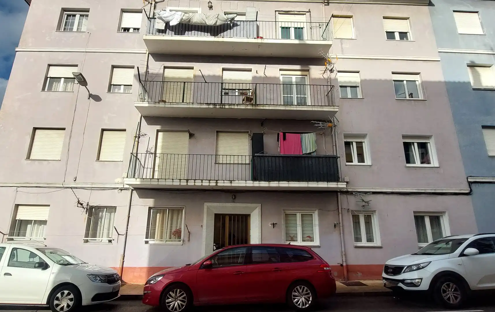 Vista exterior de Pis en venda en Torrelavega 