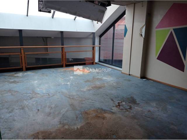 Local comercial en Venta en Josep Saltó , 46 en La Serreta