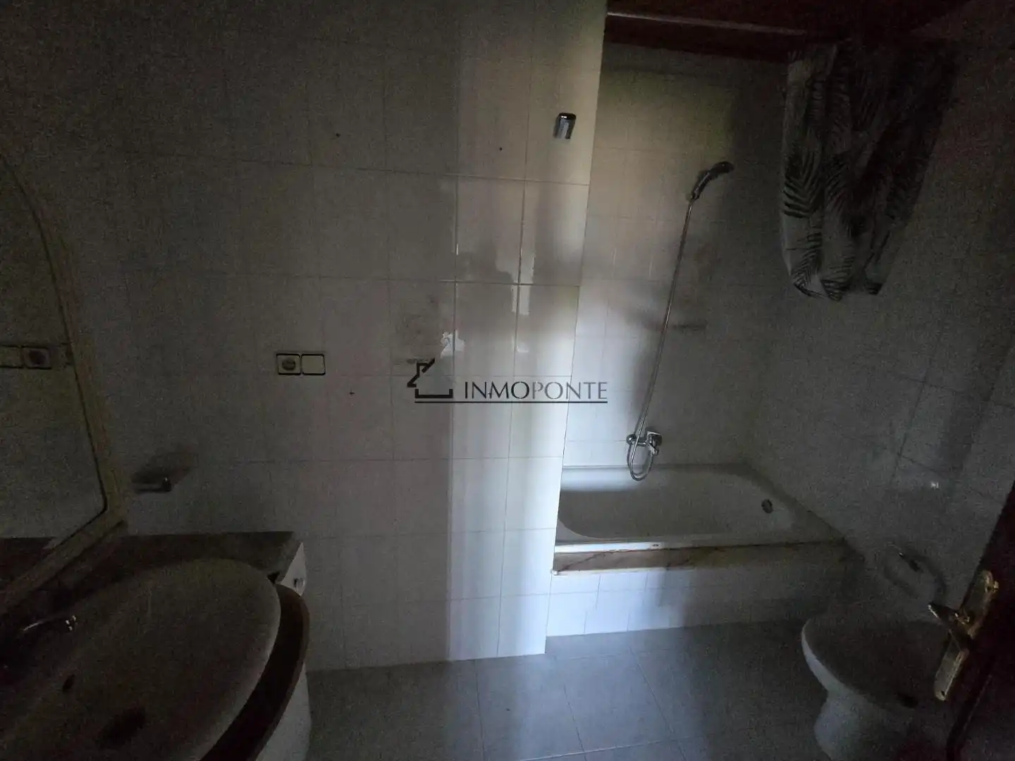 Bathroom of Flat for rent in Soutomaior  with Heating, Terrace and Balcony