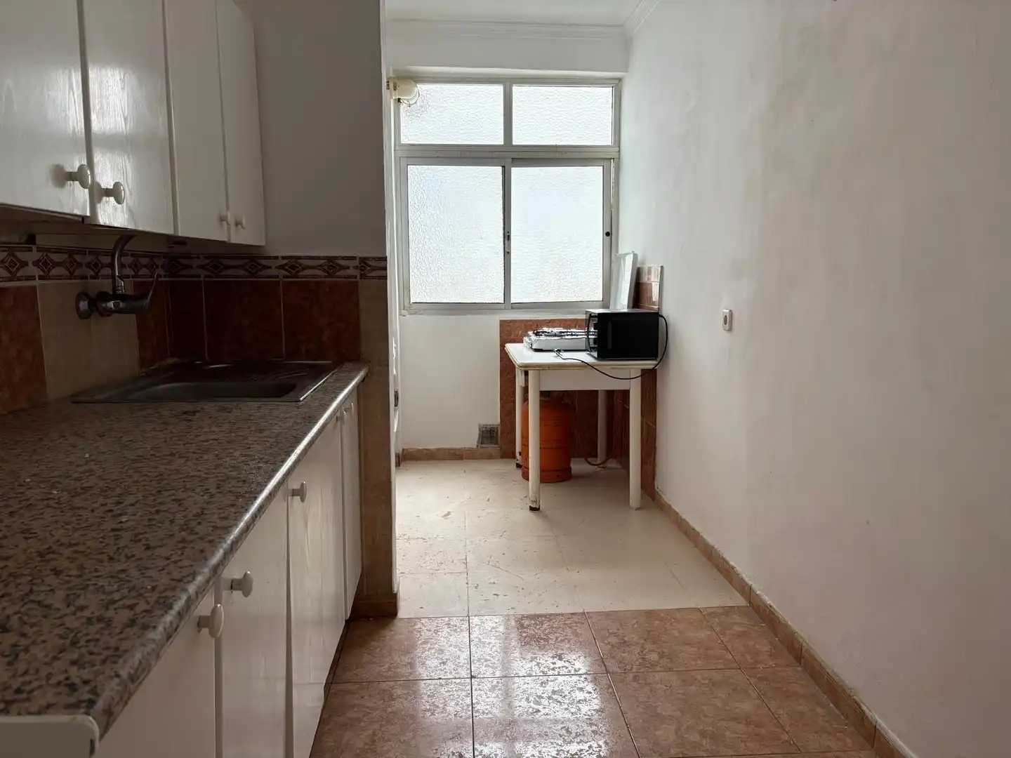Cuina de Pis en venda en Marbella amb Terrassa