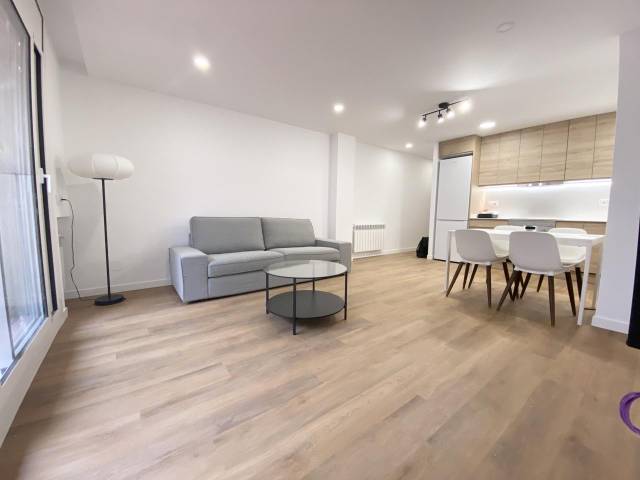 Planta baja en Alquiler en Del Canal en Centre