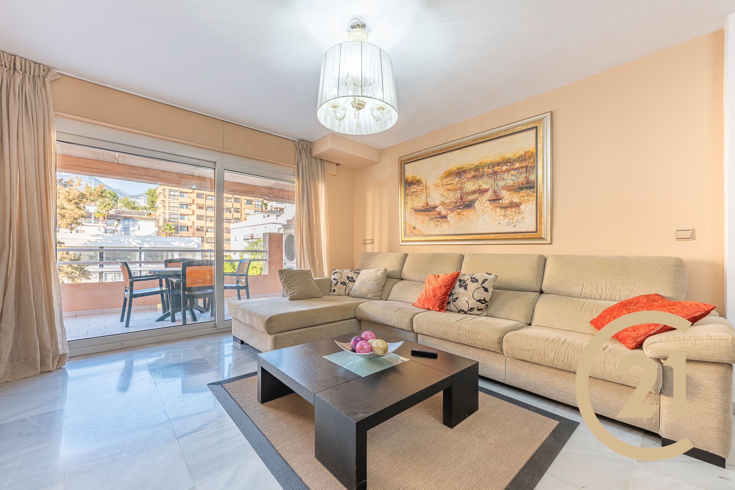 Sala de estar de Apartamento en venta en Marbella con Aire acondicionado, Calefacción y Terraza