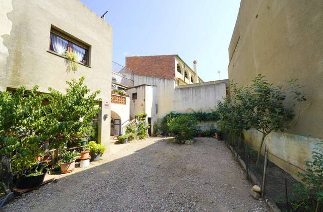 Casa adosada en Venta en Palau-saverdera