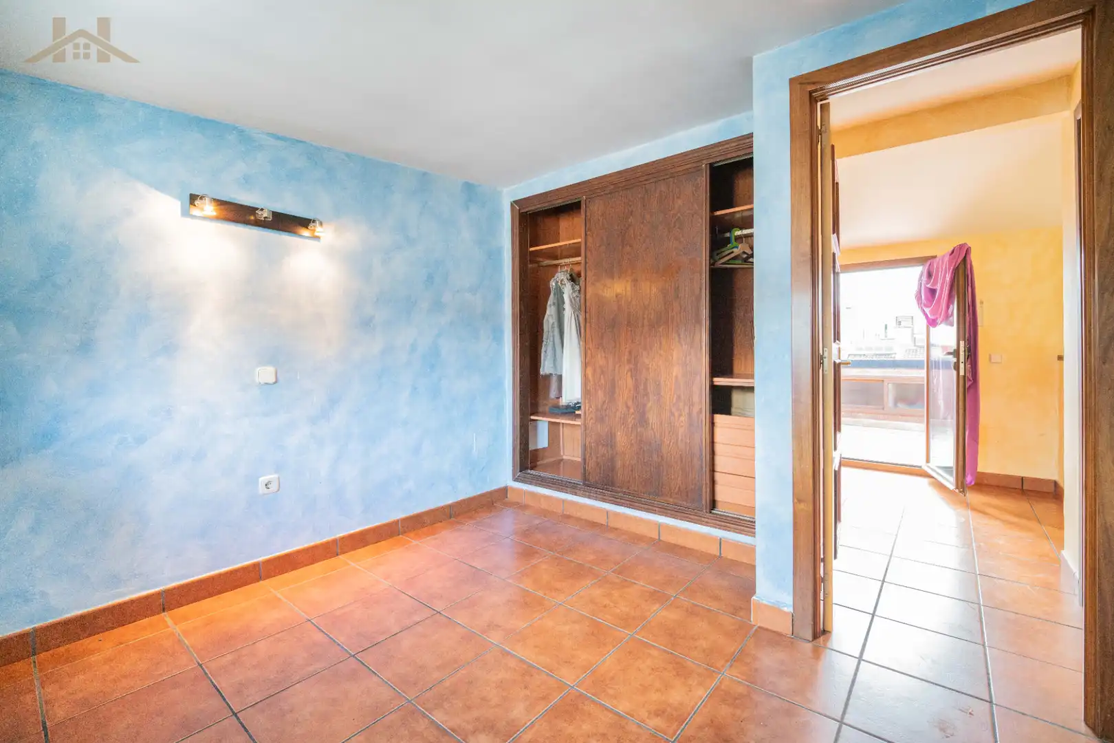 Habitación de Casa adosada en venta en Alcobendas con Aire acondicionado, Calefacción y Jardín privado