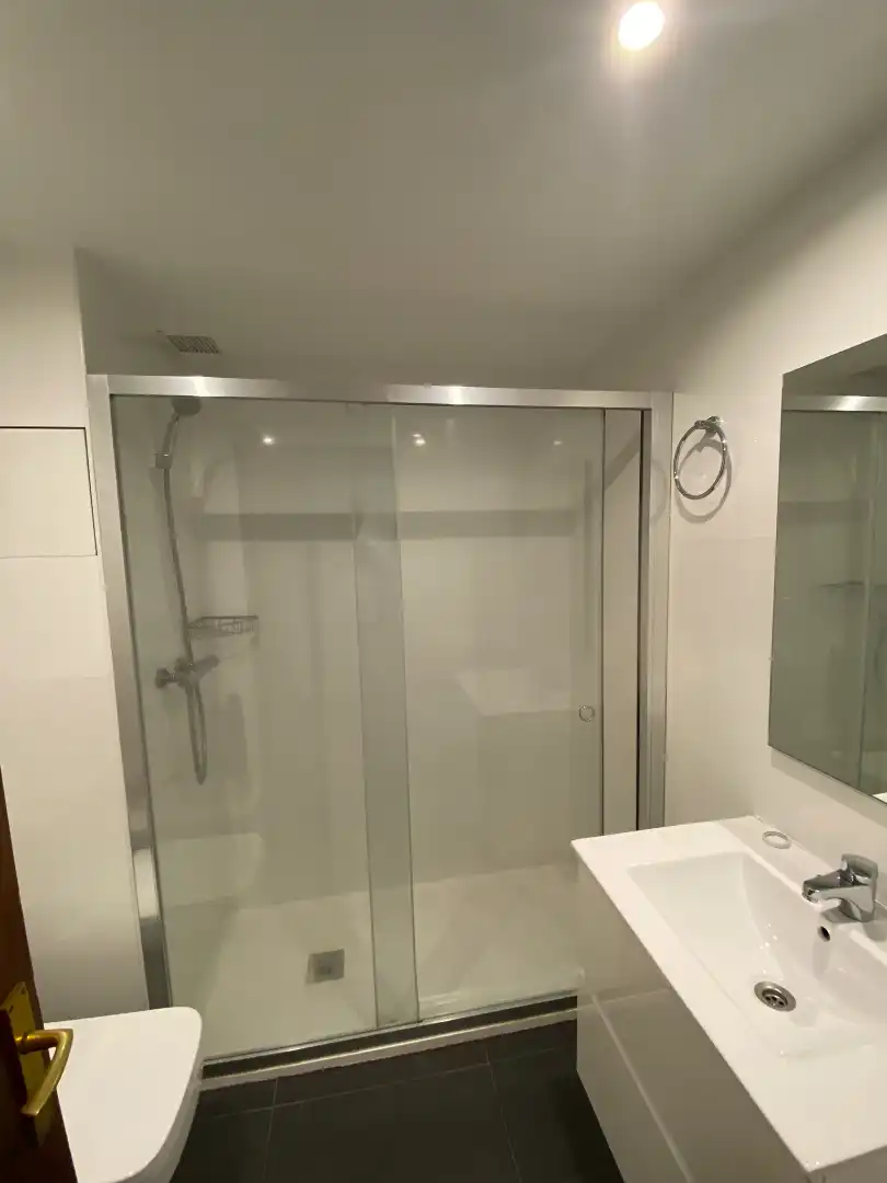Piso con ascensor en venta en Calle del Monasterio de Urdax, imagen 30