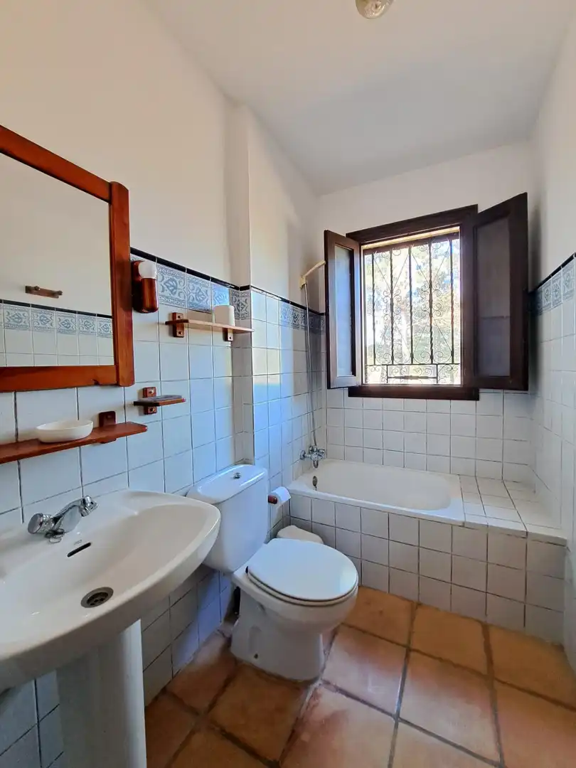 Bathroom of Country homes for sale in Cortes de Pallás  with Heating and Swimming Pool