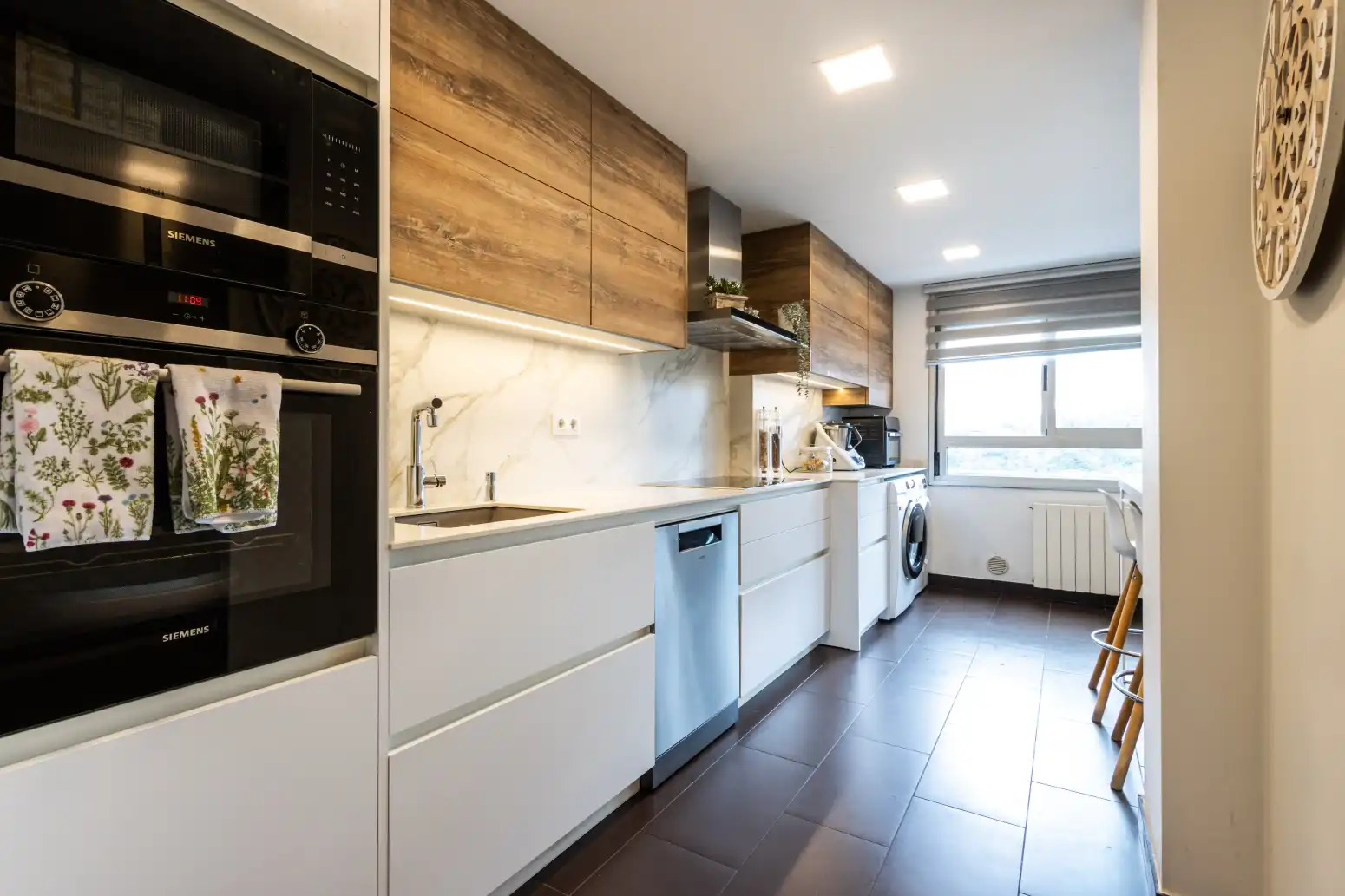 Kitchen of Attic for sale in Ponent