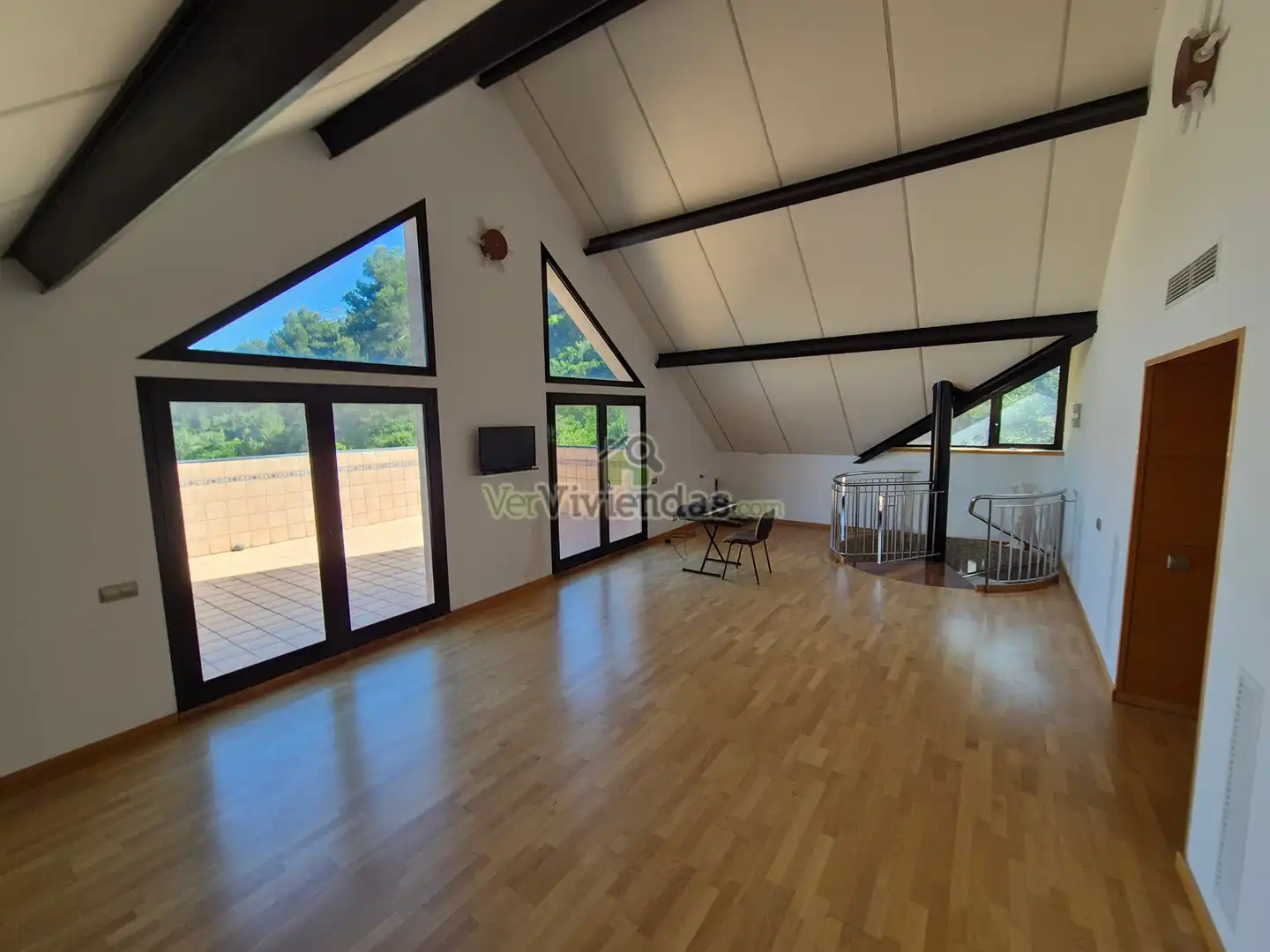 Sala de estar de Casa o chalet en venta en Vallirana con Aire acondicionado, Calefacción y Jardín privado
