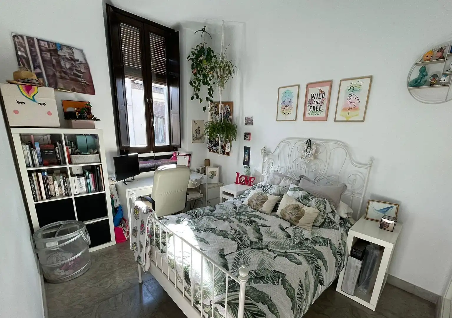 Habitación de Edificio en venta en Granada