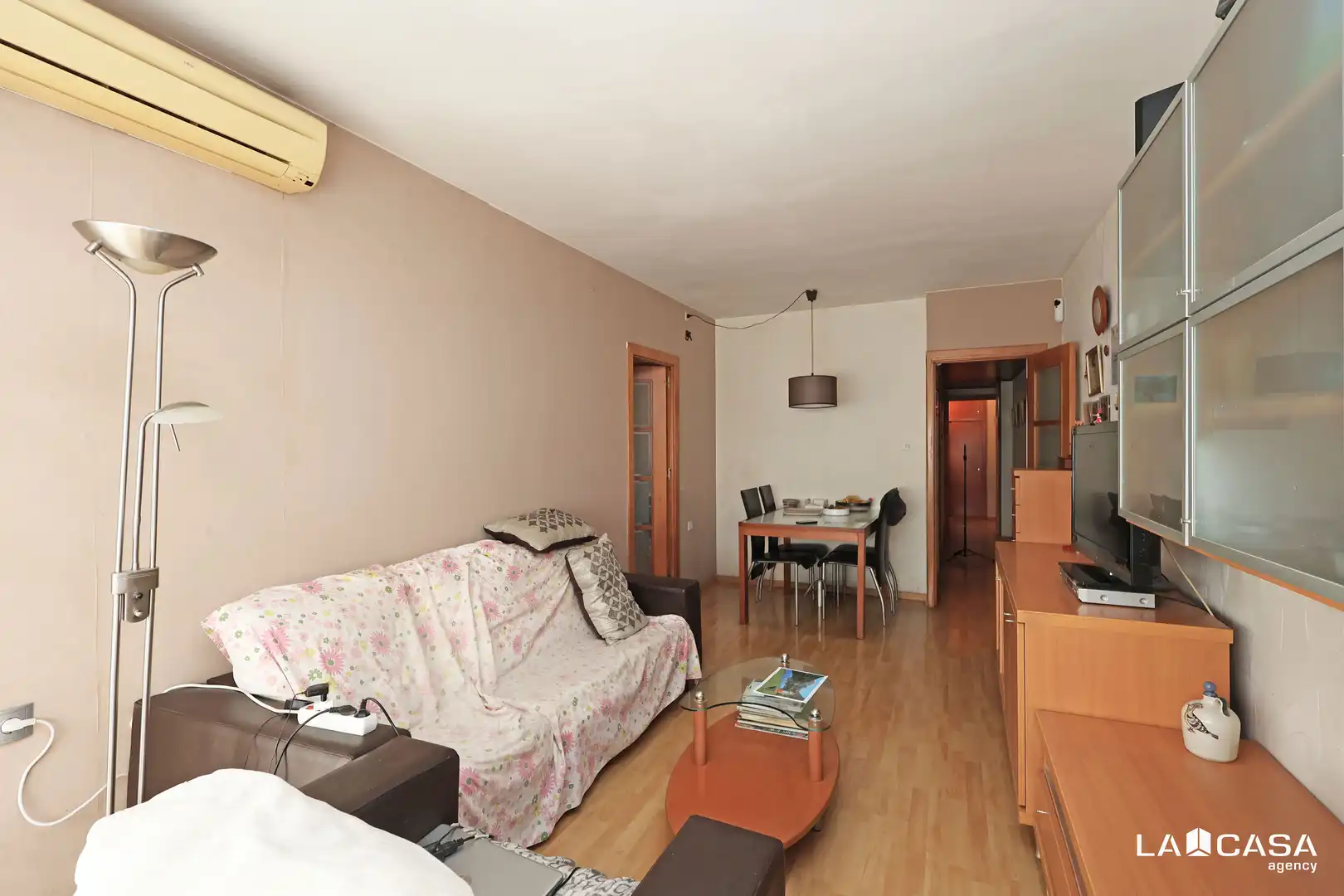 Appartamento con terrazza in vendita a Carrer d'Elkano, imagen 2