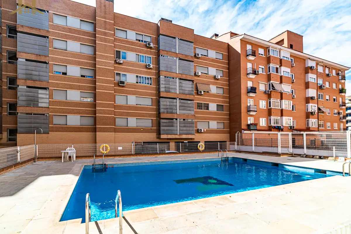 Piso en venta en Calle Fuente Vieja, El Nido - Las Fuentes
