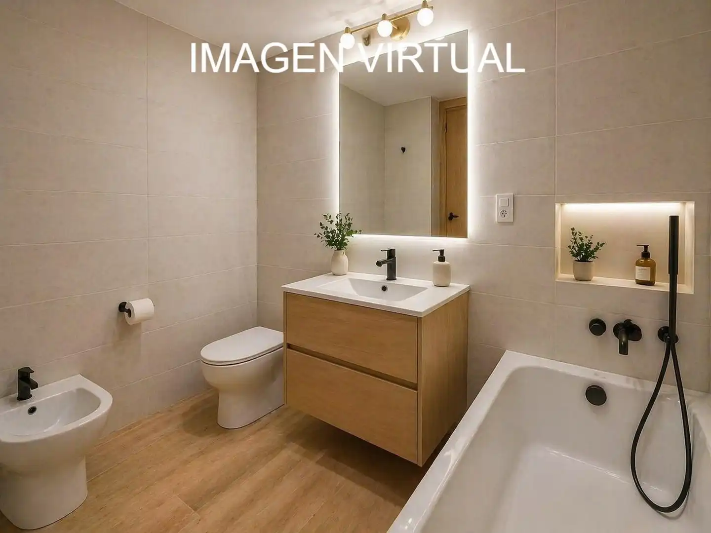 Baño de Piso en venta en Valencia con Trastero y Balcón