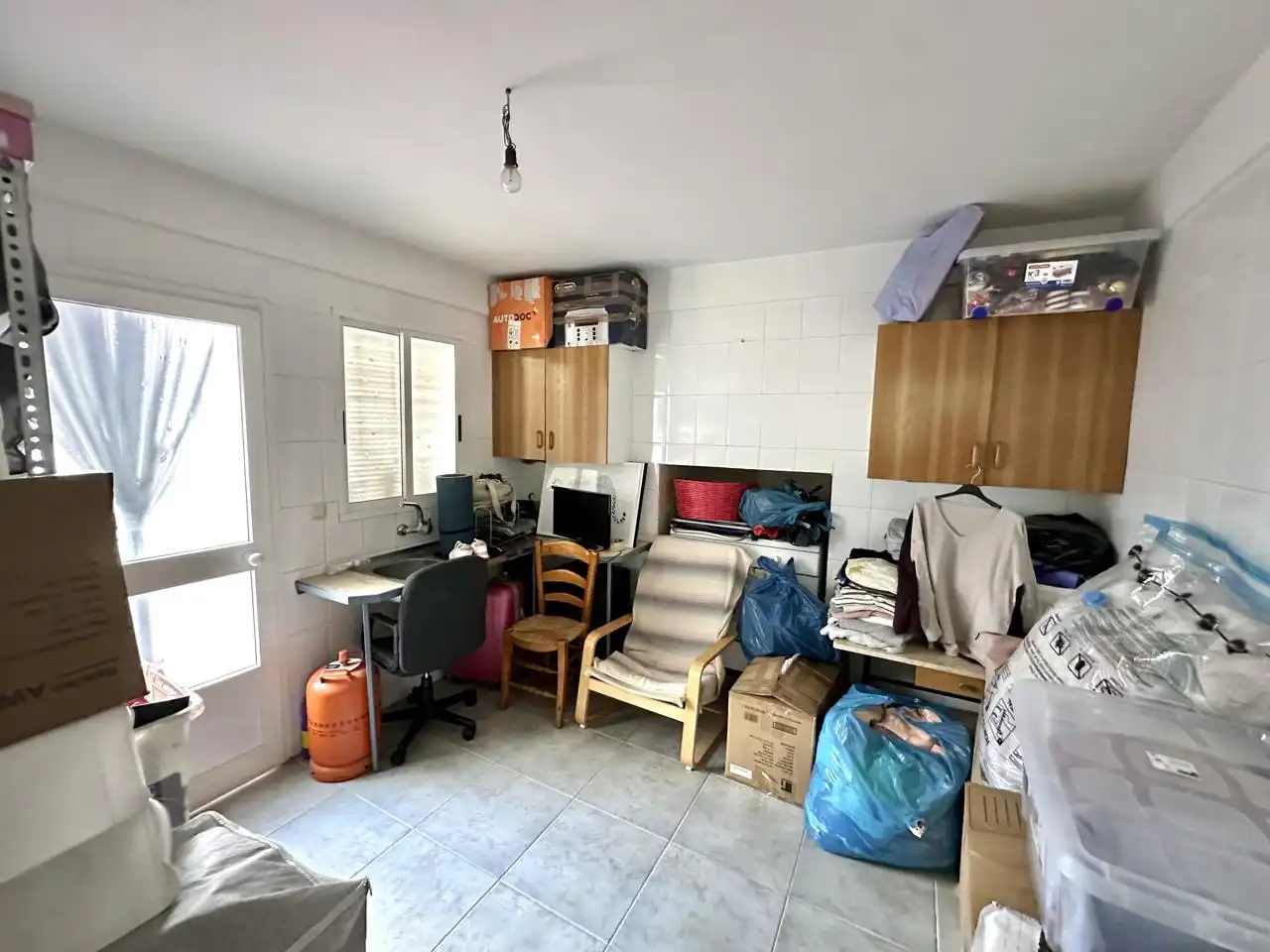 Ground floor for sale in Cuevas Bajas  with Private garden and Storage room