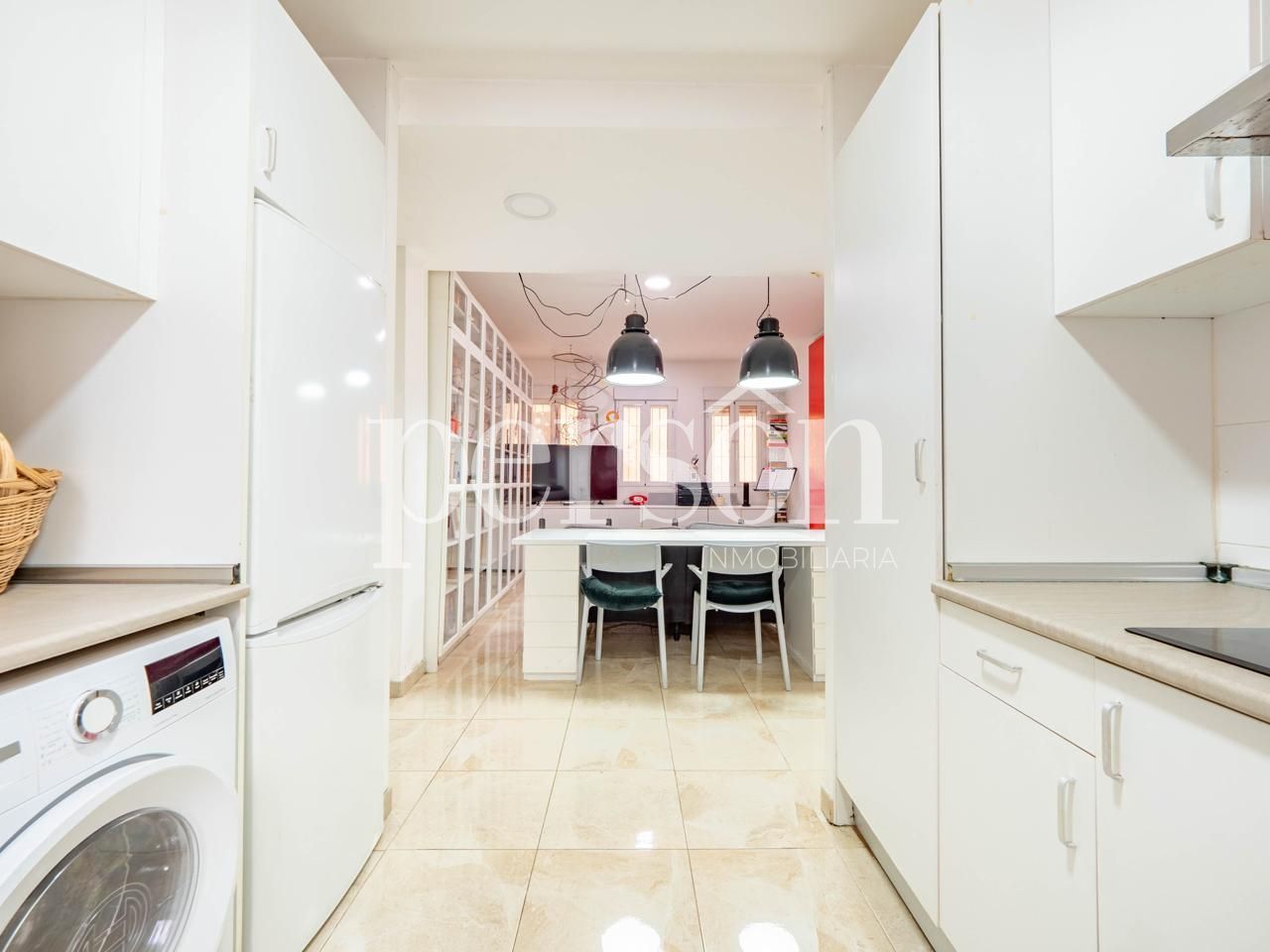 Cuina de Planta baixa en venda en  Valencia Capital amb Aire condicionat, Moblat i Internet